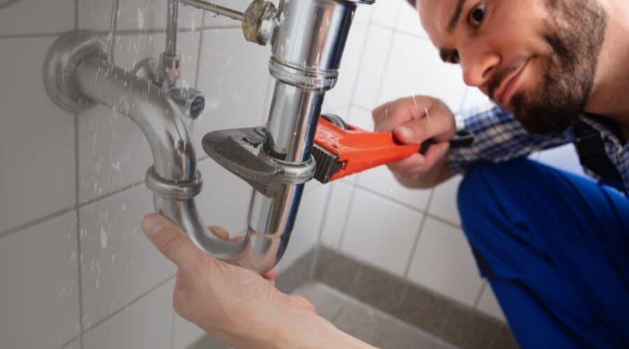 Professional same day plumber services in Mont Belvieu, TX